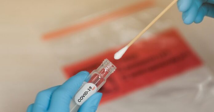 Minas passa a marca de 36 mil vidas perdidas para a Covid-19