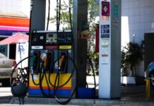 Preço dos combustíveis volta a ter dois dígitos após vírgula na bomba