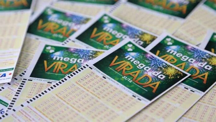Aposta simples e bolão dividem prêmio de 378 milhões da Mega da Virada